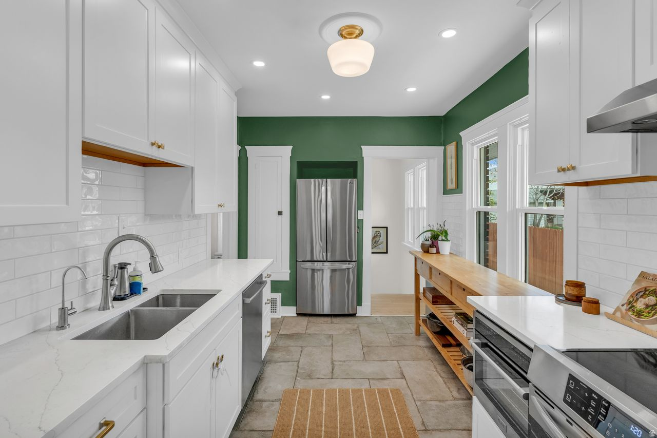 HILLVIEW ADD - Residential