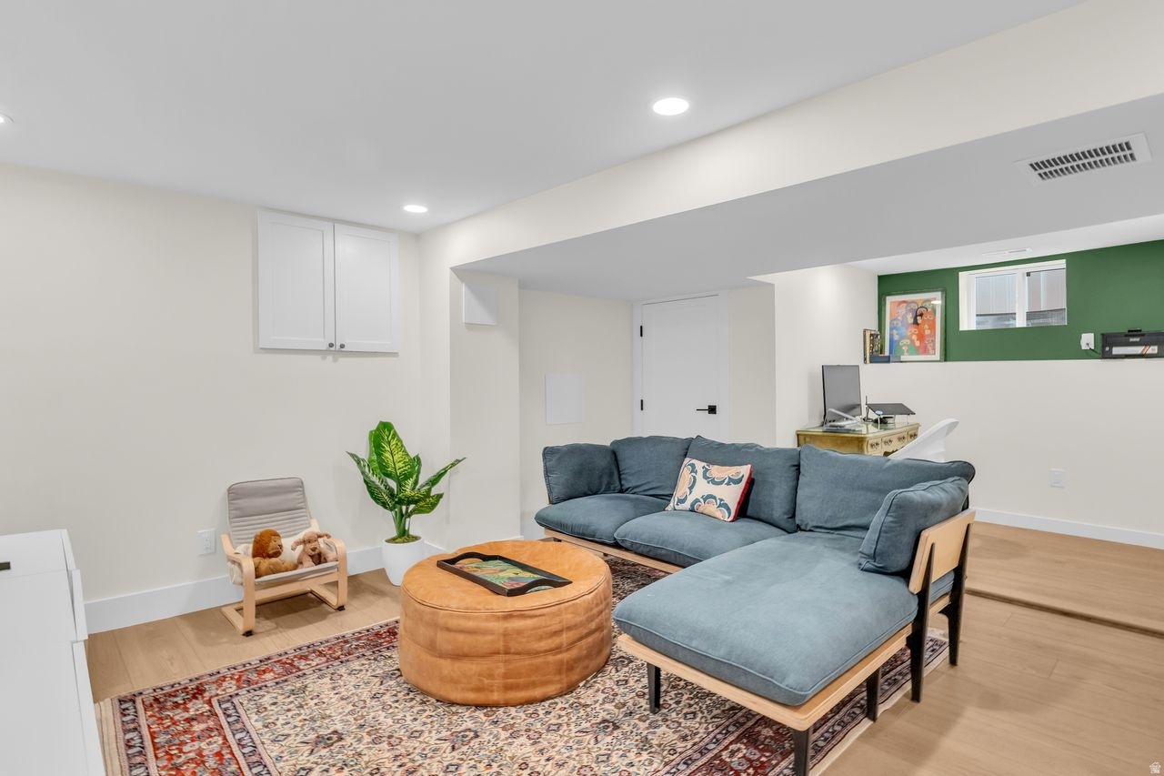 HILLVIEW ADD - Residential