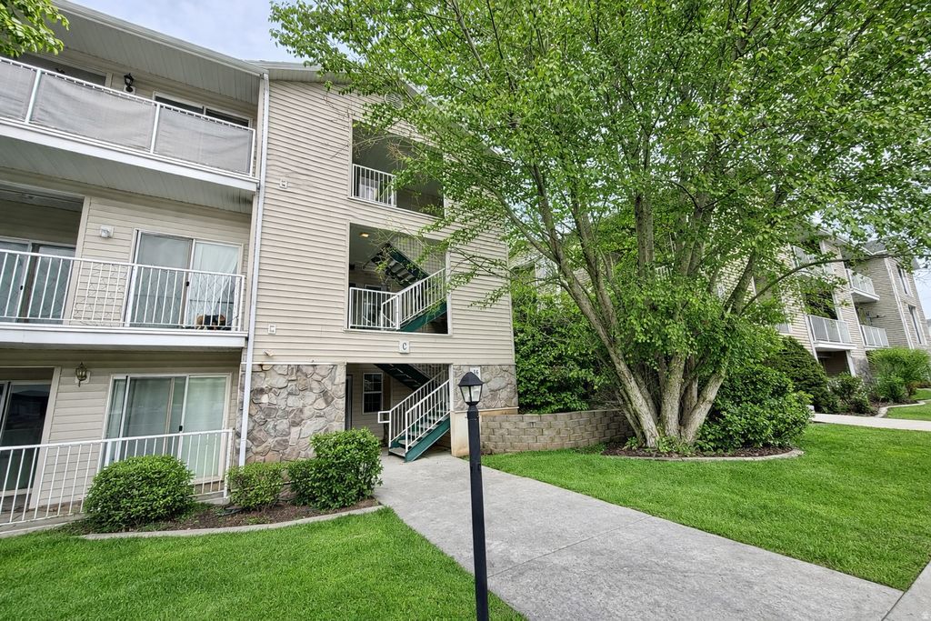 Photo of 490 E 700 S #C36, Clearfield, UT 84015 (MLS # 2134288)