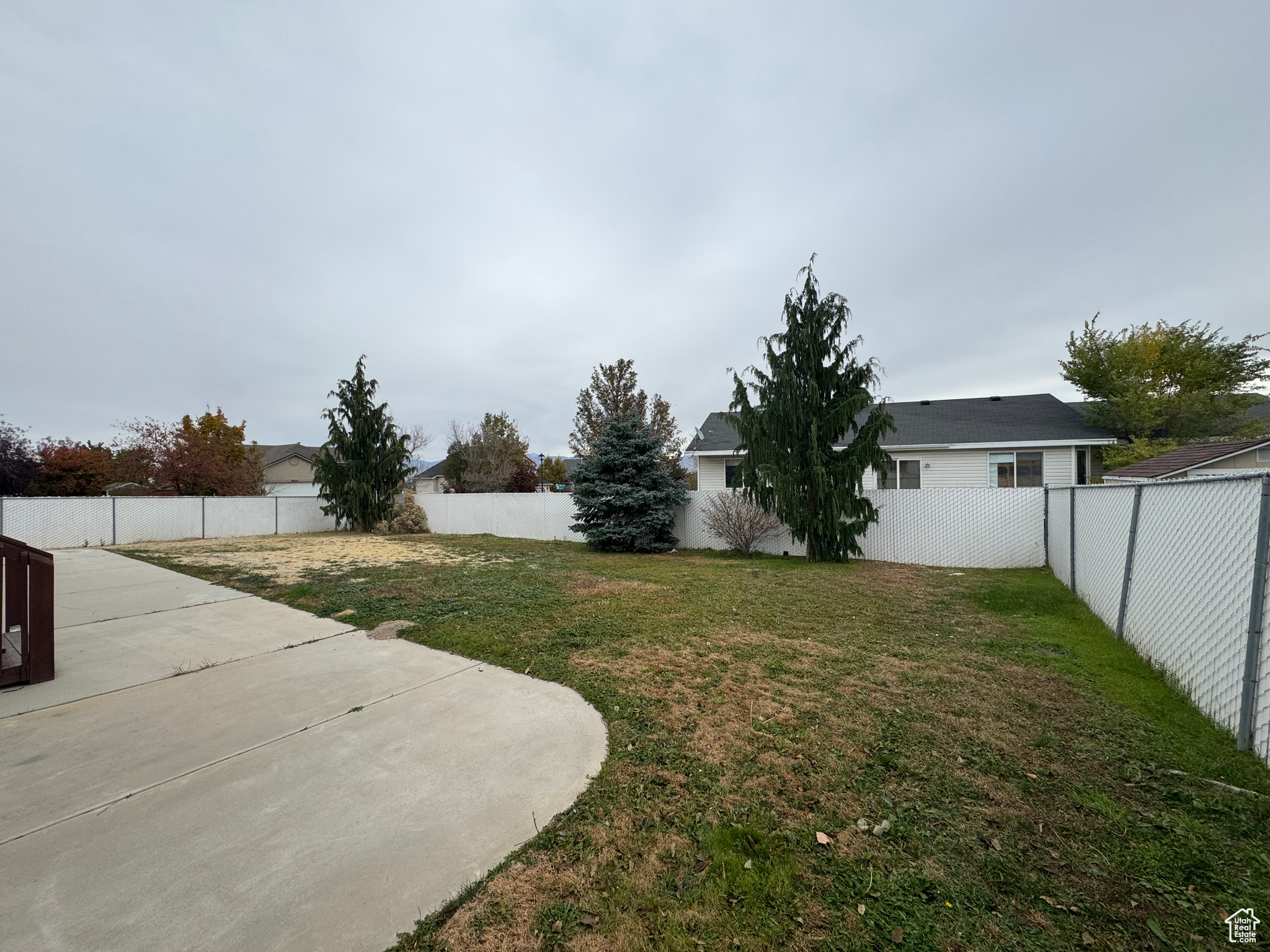 5667 S Stone Bluff Way, Salt Lake City, Utah image 2