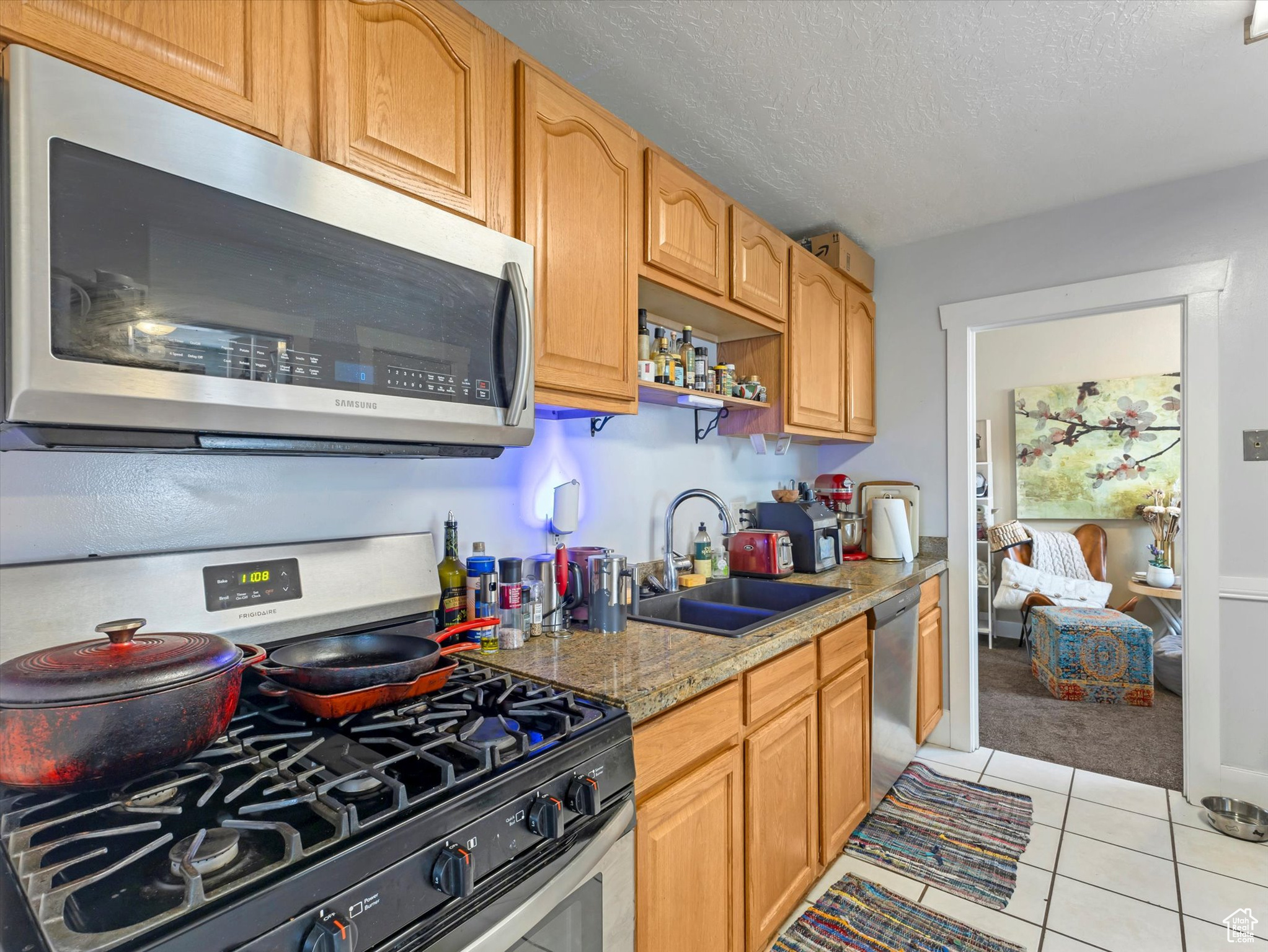 BLK 6, FOREST DALE S - Residential Income