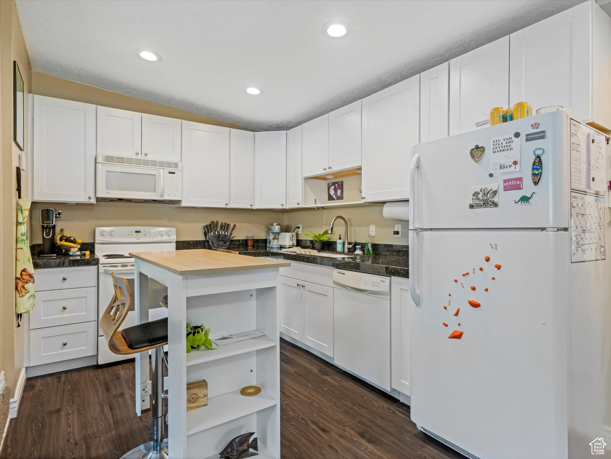 BLK 6, FOREST DALE S - Residential Income
