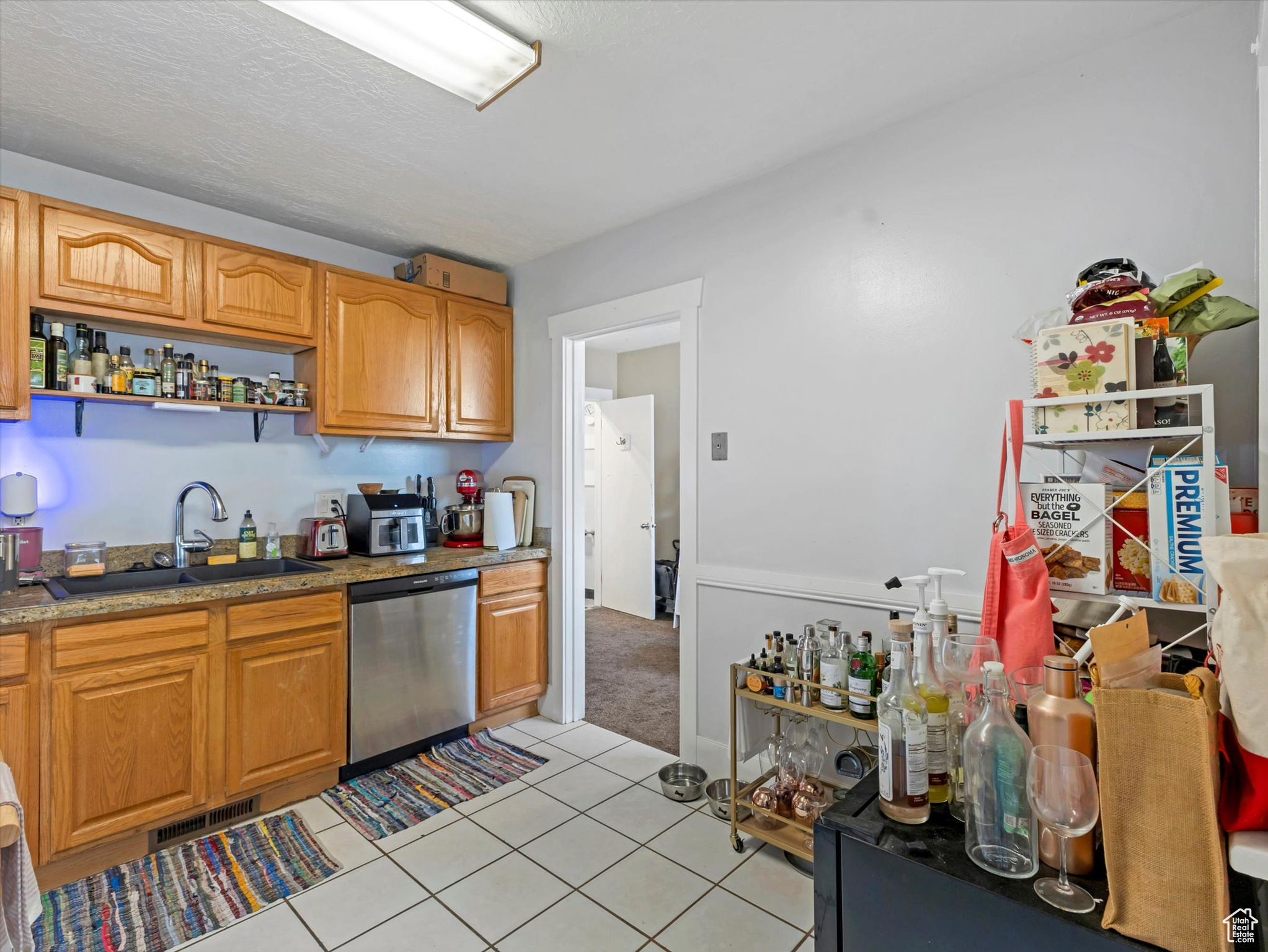 BLK 6, FOREST DALE S - Residential Income