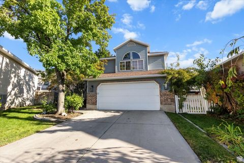 Photo of 2167 E ALTA COVE CIR, Sandy, UT 84093 (MLS # 2116498)