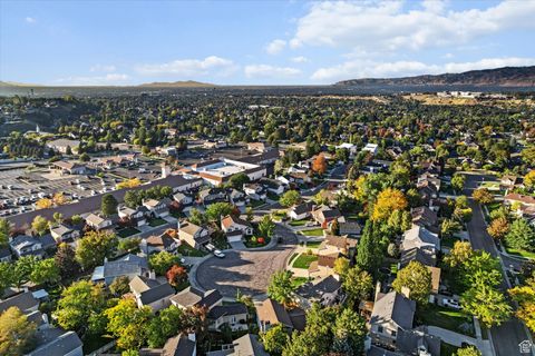 Tiny photo for 2167 E ALTA COVE CIR, Sandy, UT 84093 (MLS # 2116498)