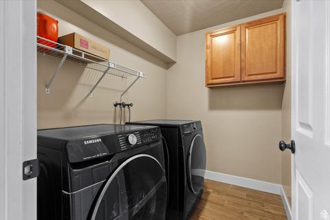Tiny photo for 2167 E ALTA COVE CIR, Sandy, UT 84093 (MLS # 2116498)