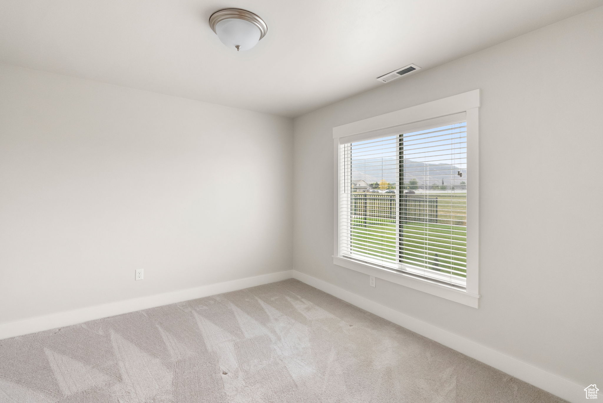 THE COVE AT HYDE PARK - Residential