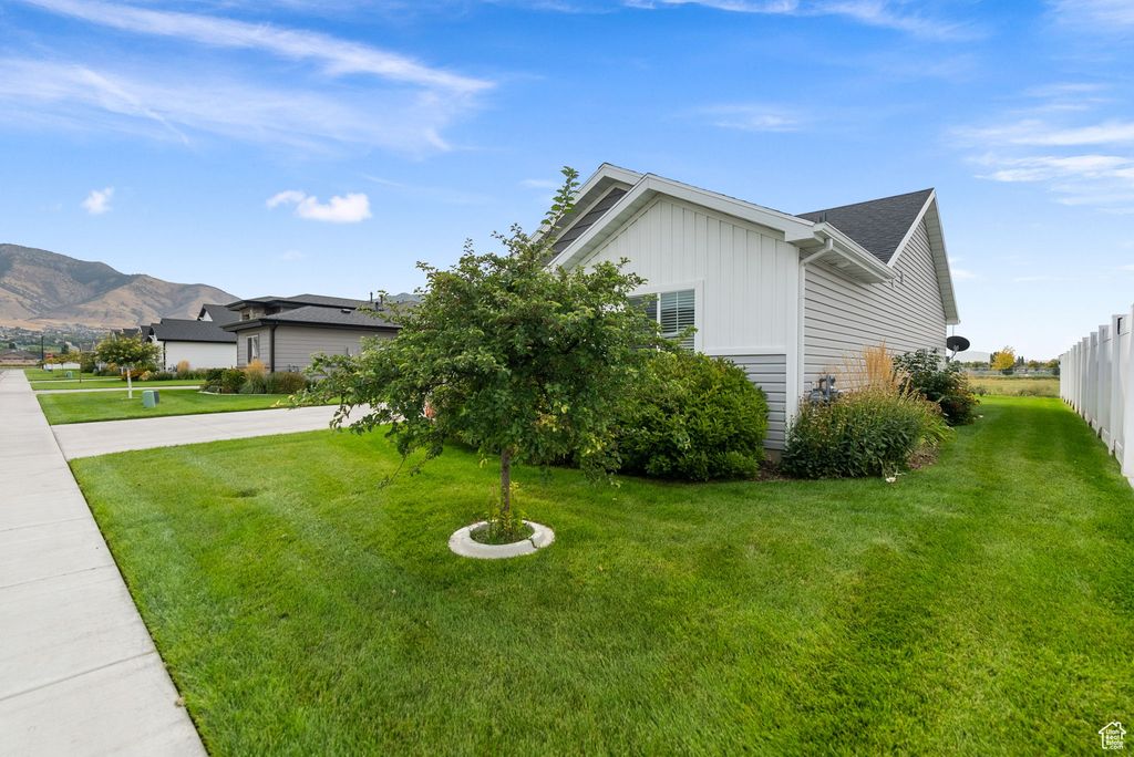 Photo of 258 W 550 S, Hyde Park, UT 84318 (MLS # 2113007)