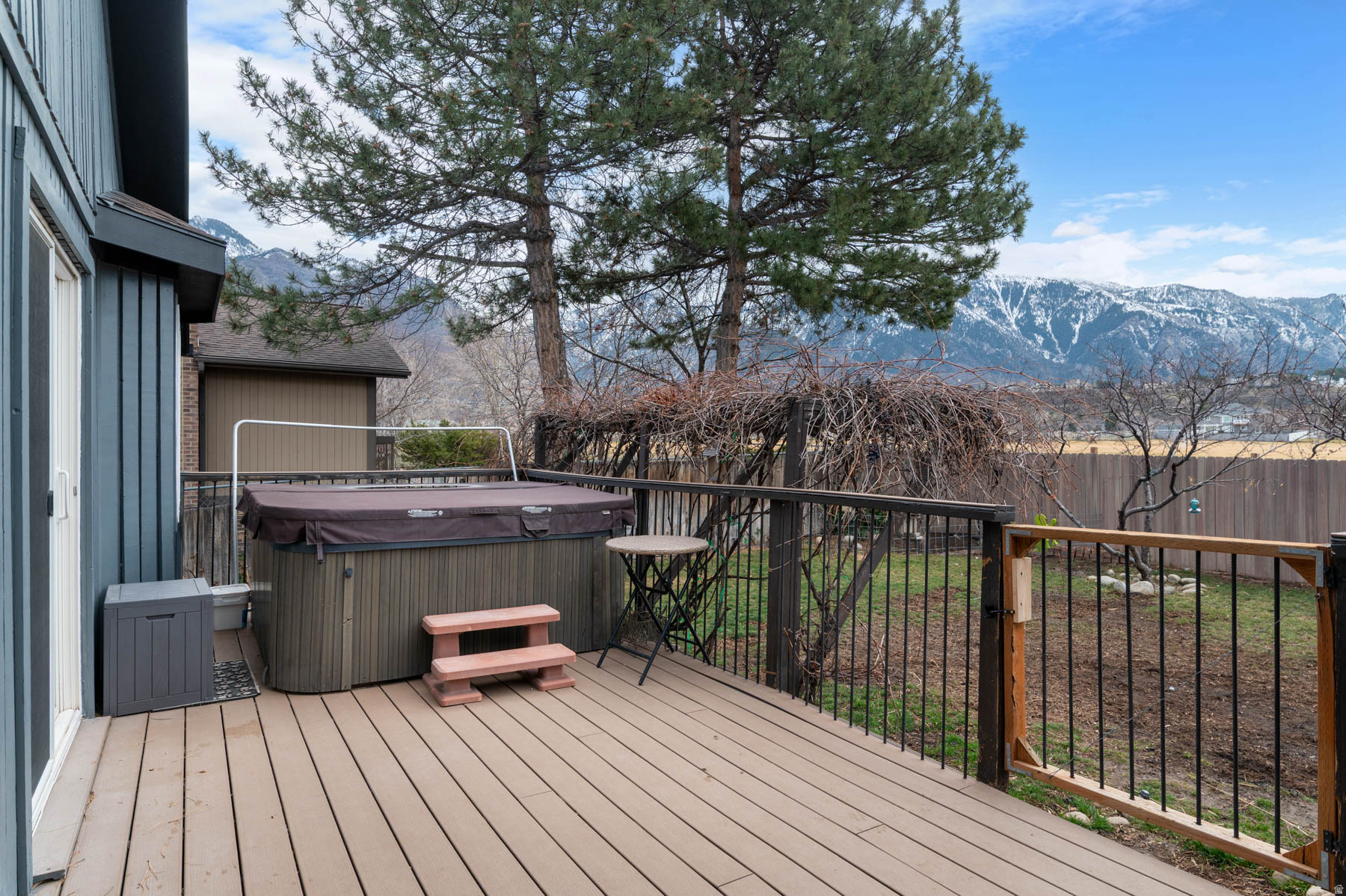 WILLOW WICK #7 - Residential