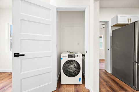 Tiny photo for 563 S DENVER ST, Salt Lake City, UT 84111 (MLS # 2123122)