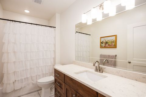 Tiny photo for 594 E 1000 N, Mapleton, UT 84664 (MLS # 2144063)