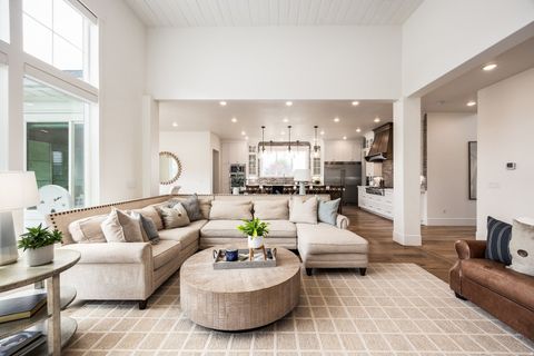 Tiny photo for 594 E 1000 N, Mapleton, UT 84664 (MLS # 2144063)