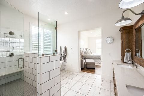 Tiny photo for 594 E 1000 N, Mapleton, UT 84664 (MLS # 2144063)