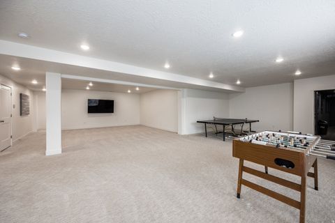 Tiny photo for 594 E 1000 N, Mapleton, UT 84664 (MLS # 2144063)