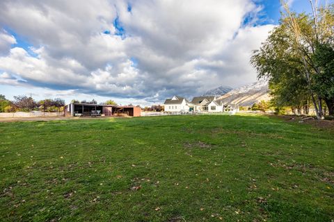 Tiny photo for 594 E 1000 N, Mapleton, UT 84664 (MLS # 2144063)