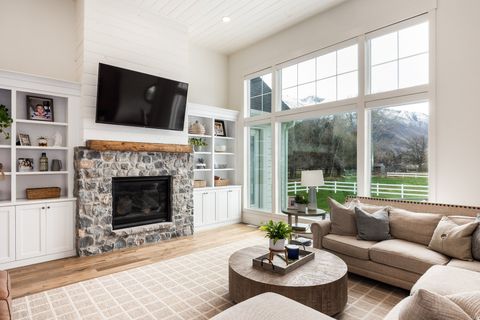 Tiny photo for 594 E 1000 N, Mapleton, UT 84664 (MLS # 2144063)