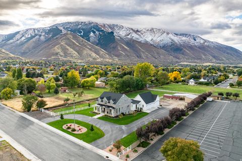 Tiny photo for 594 E 1000 N, Mapleton, UT 84664 (MLS # 2144063)