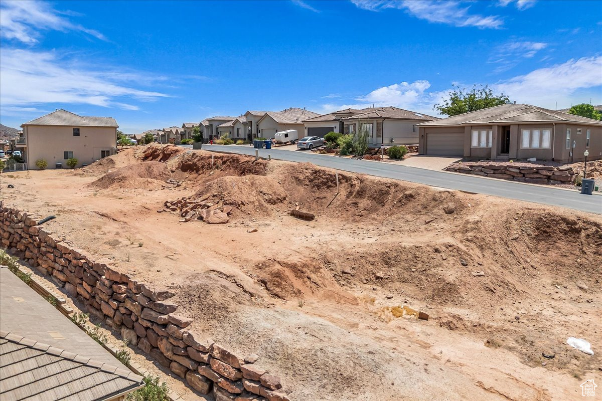 JOSHUA @ SOUTHGATE - Land