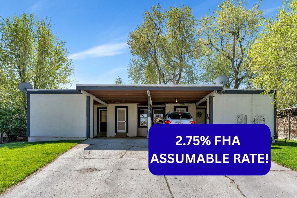 Photo of 1461 W GILLESPIE AVE, Salt Lake City, UT 84104 (MLS # 2149125)