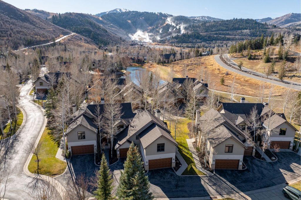 Photo of 2471 DEER LAKE DR, Park City, UT 84060 (MLS # 2124833)