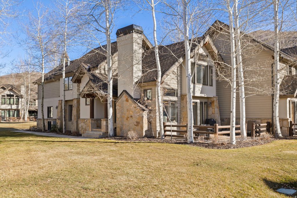 Photo of 2471 DEER LAKE DR, Park City, UT 84060 (MLS # 2124833)