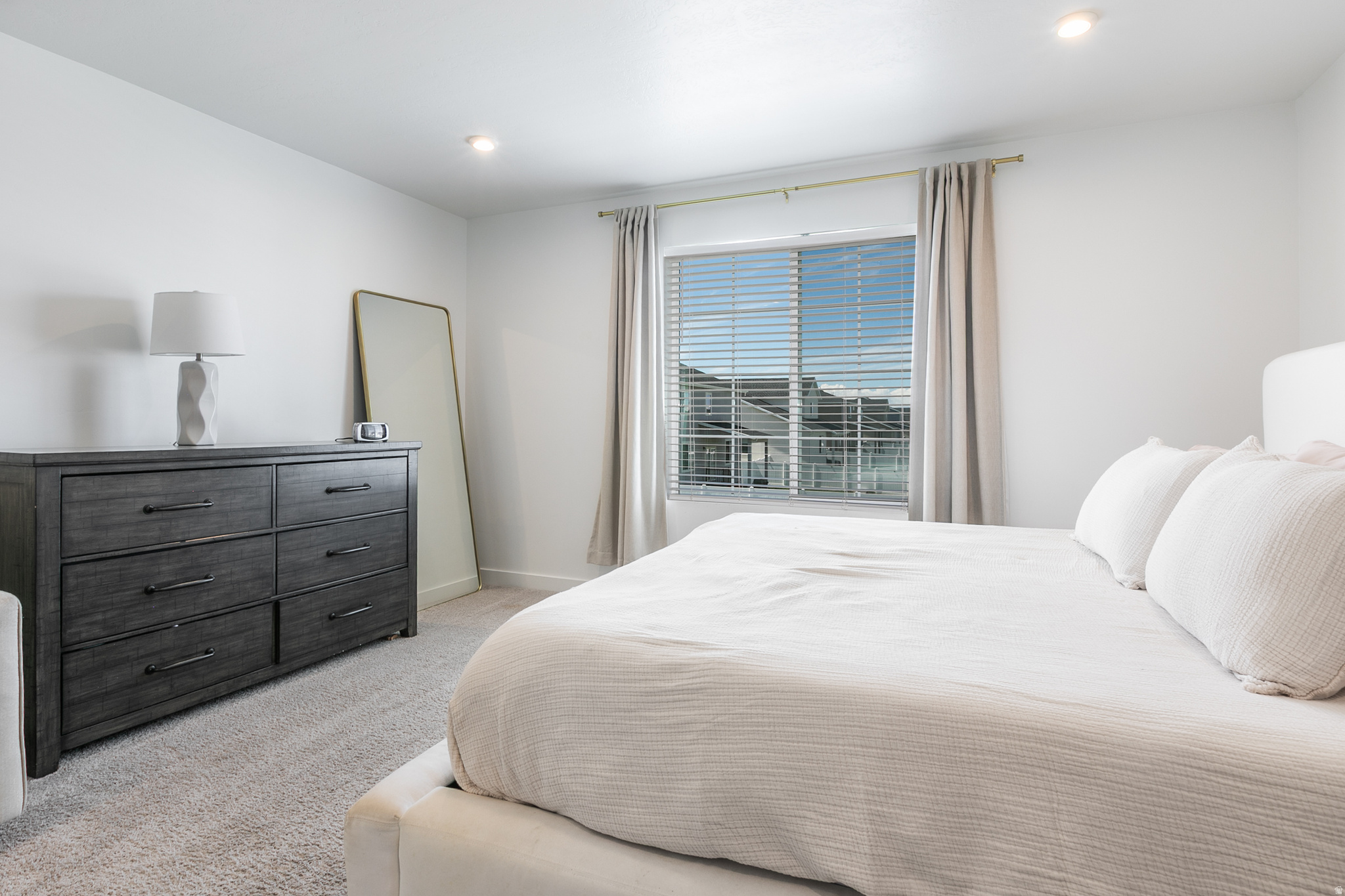 THE FIELDS - Residential