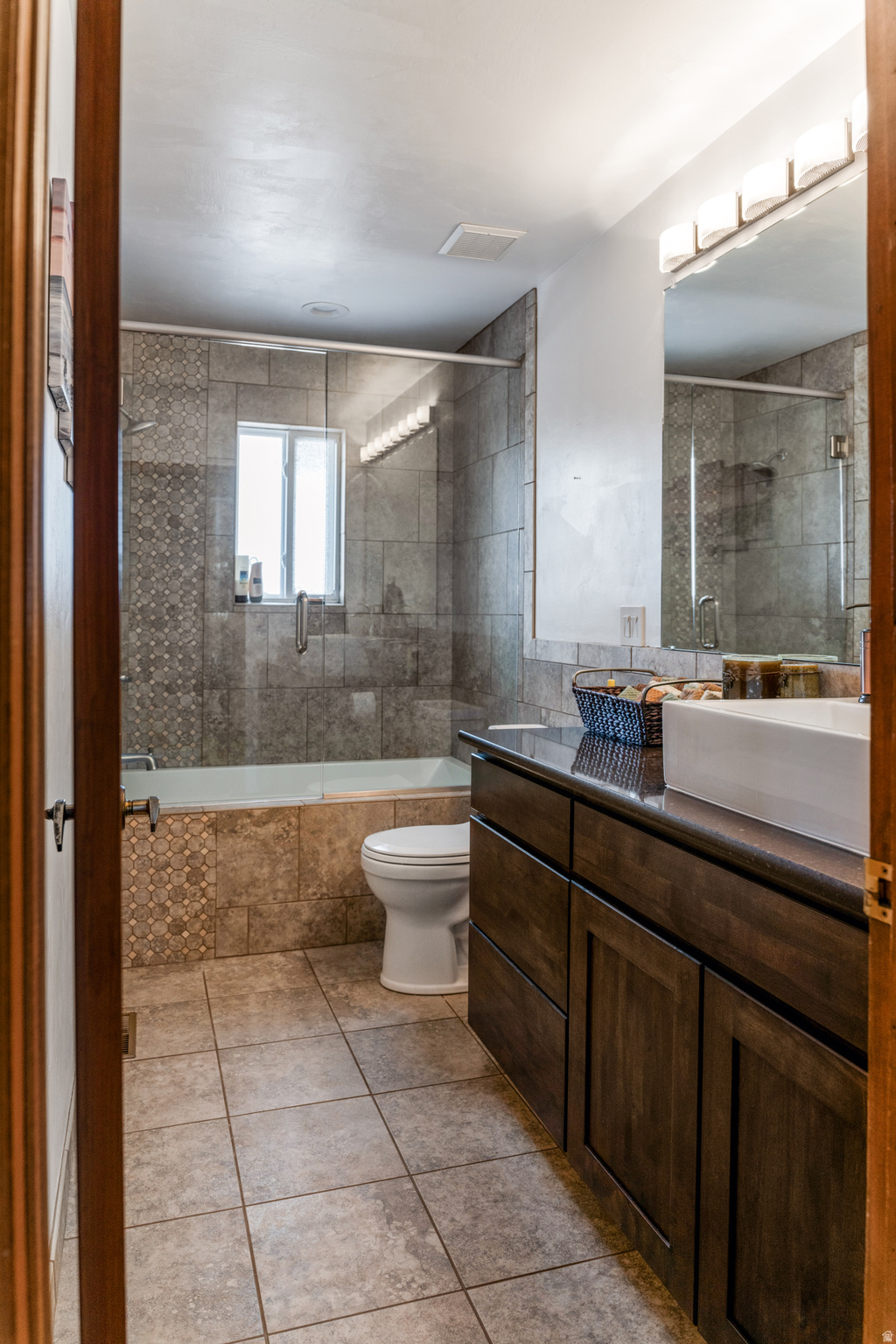 HUNTER HILL - Residential