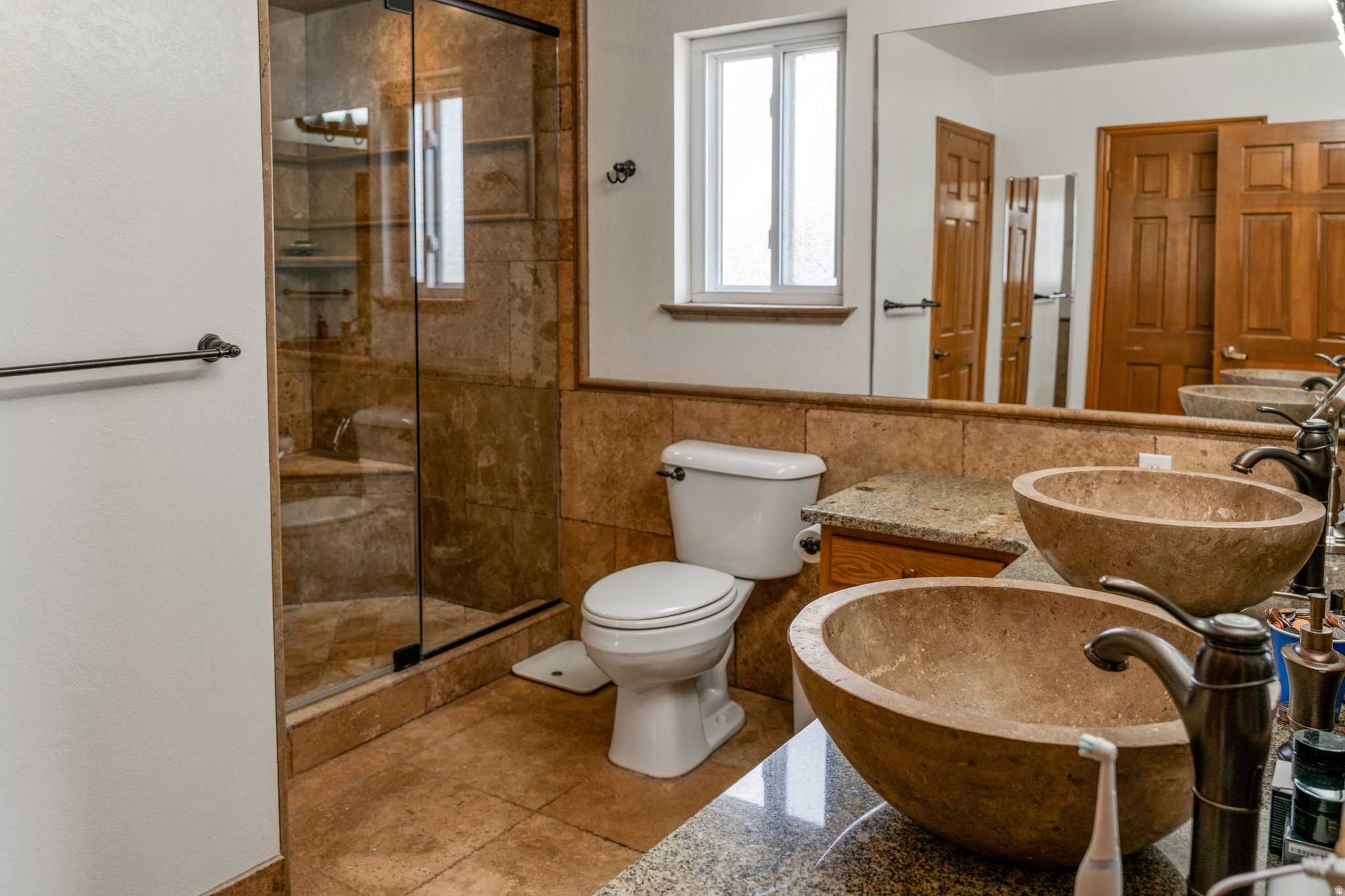 HUNTER HILL - Residential