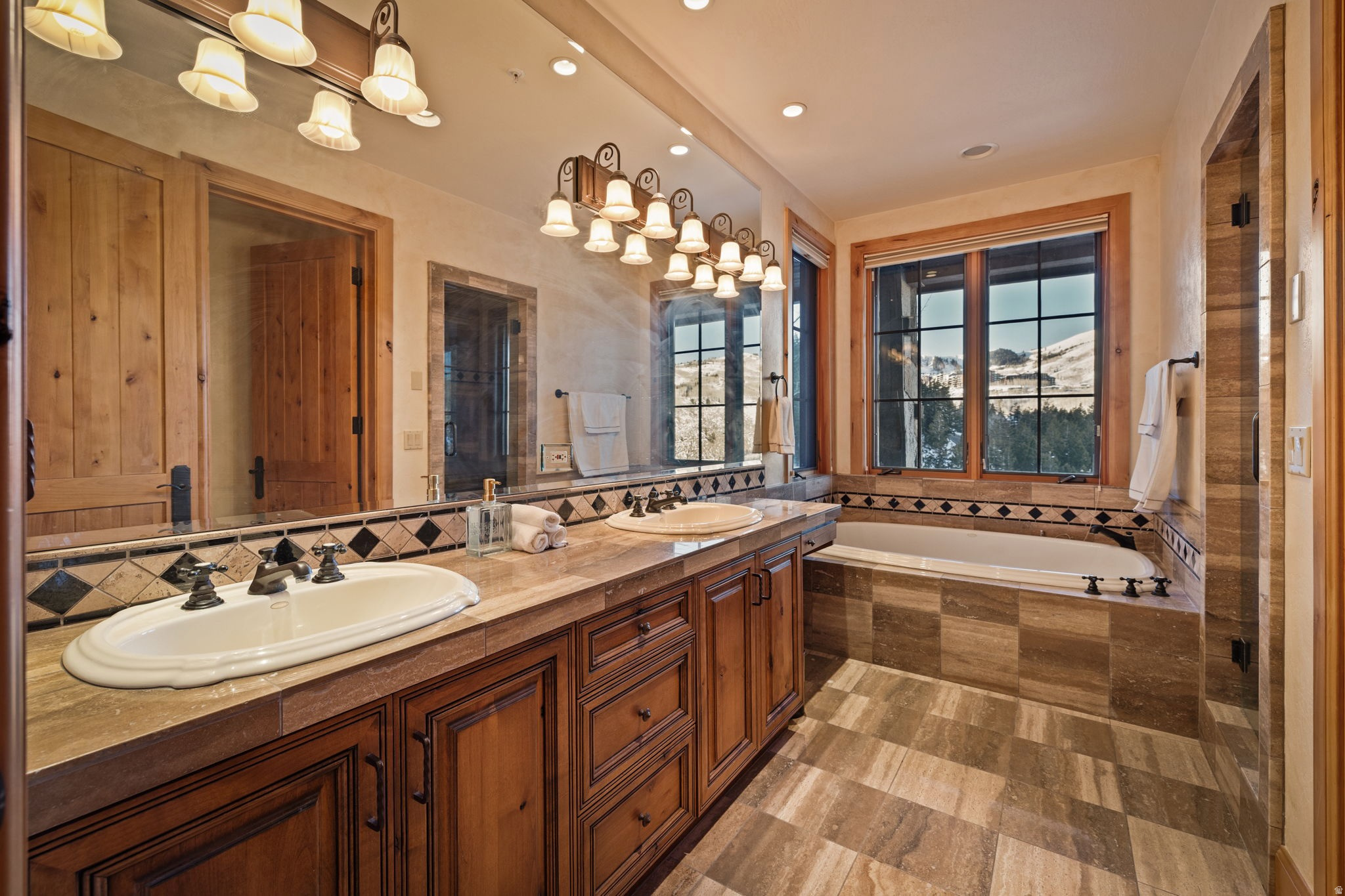 BELLEARBOR - Residential