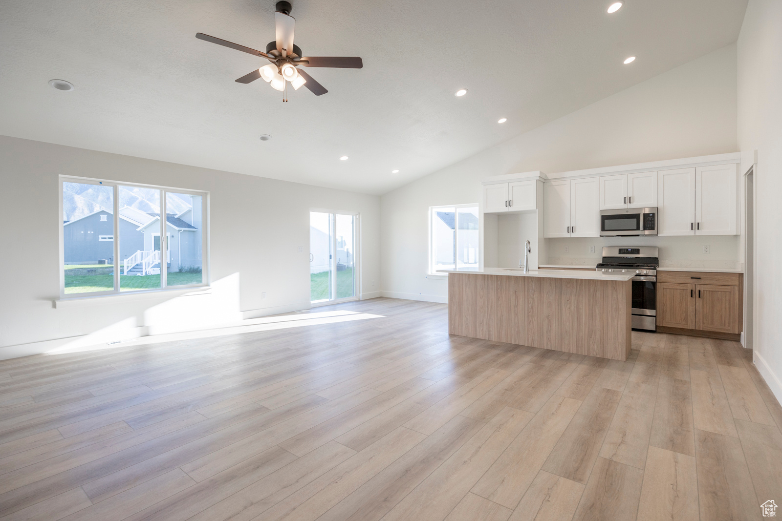 956 E 200, Santaquin, Utah image 3