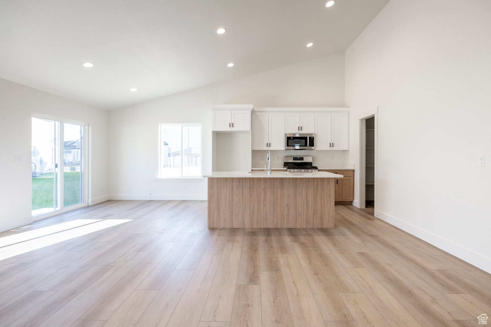 956 E 200, Santaquin, Utah image 4