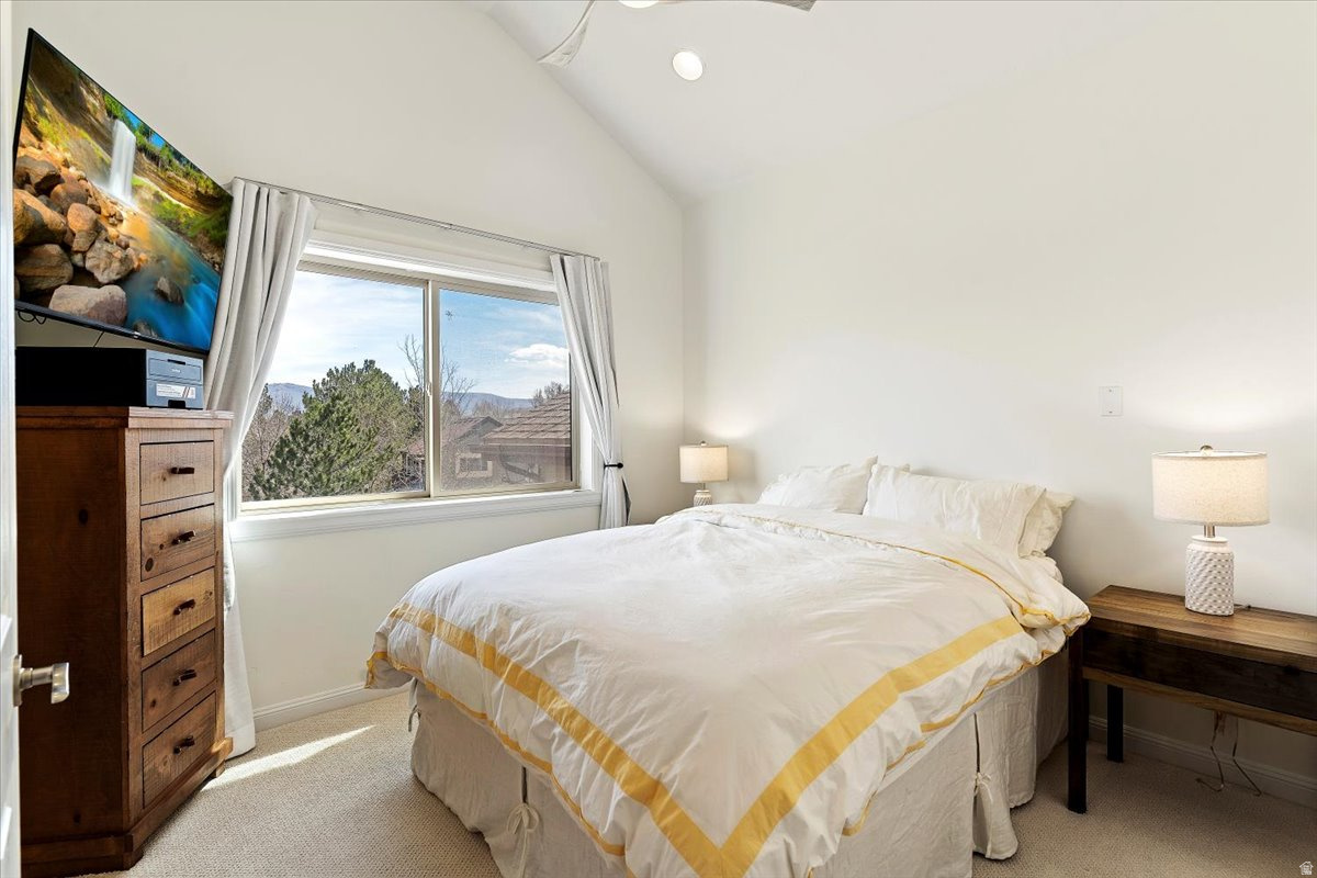 LAKESIDE VILLAGE - Residential