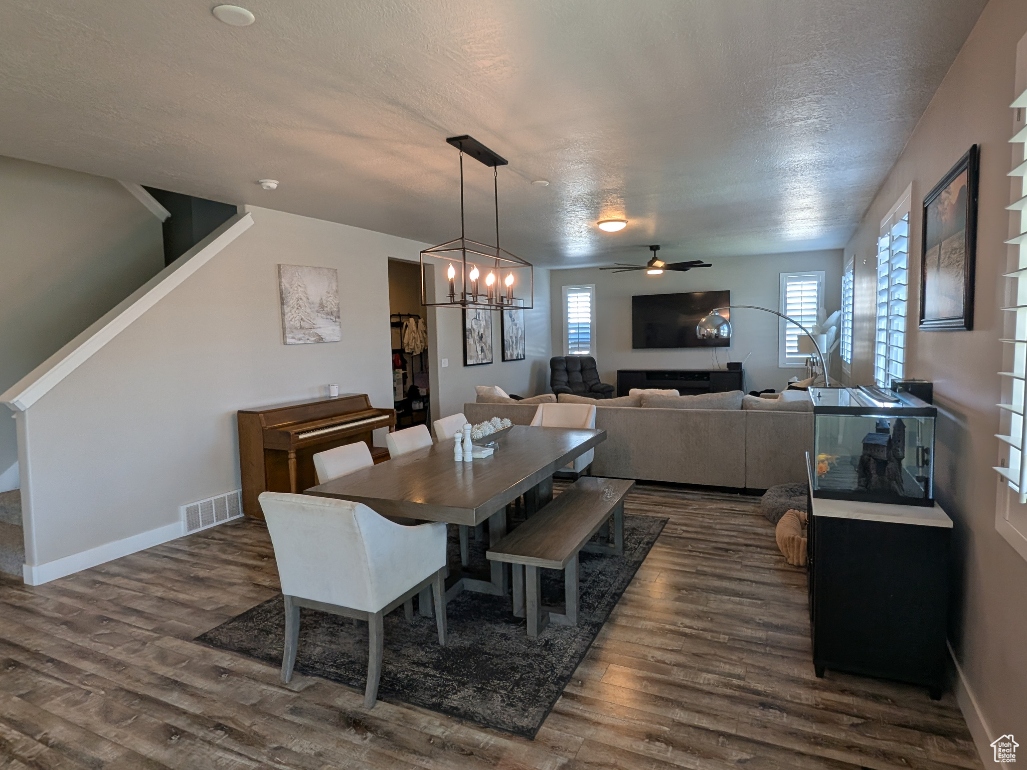 BELMONT - Residential