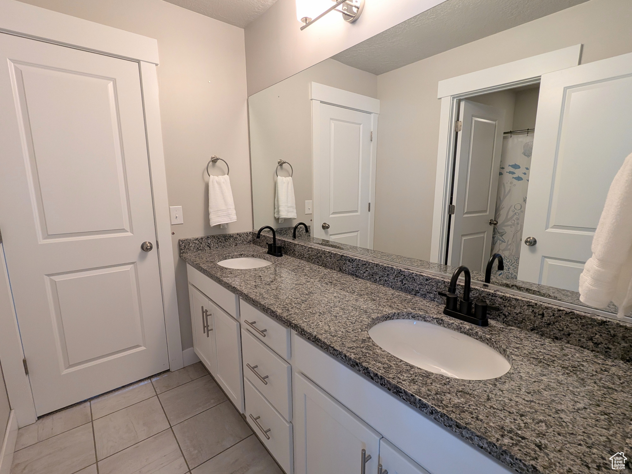 BELMONT - Residential