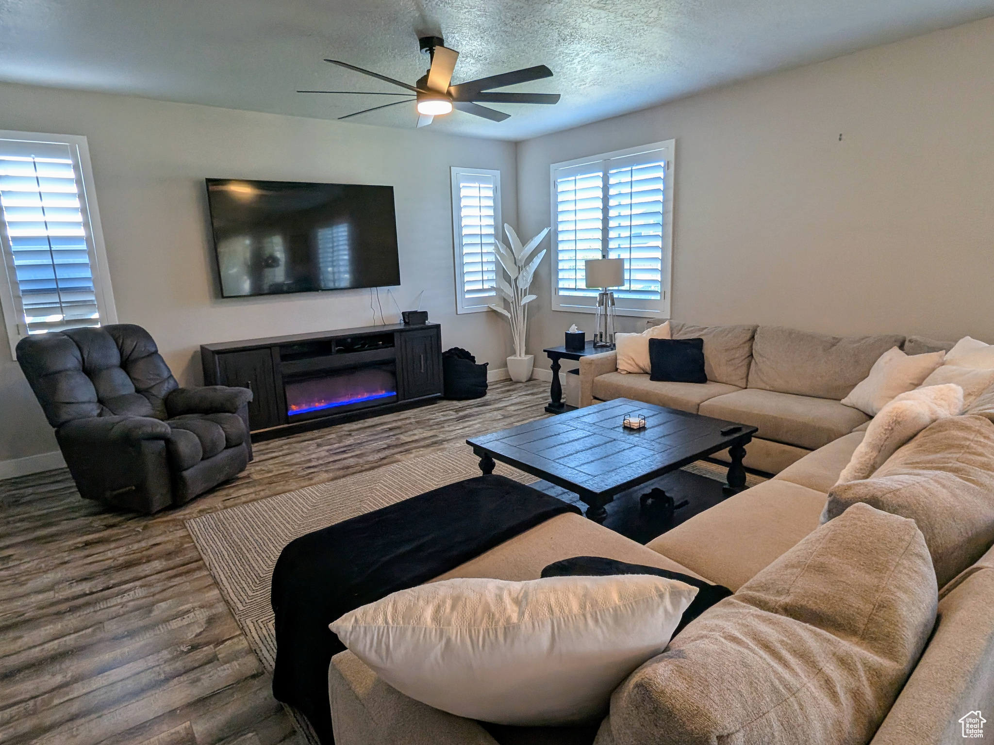 BELMONT - Residential