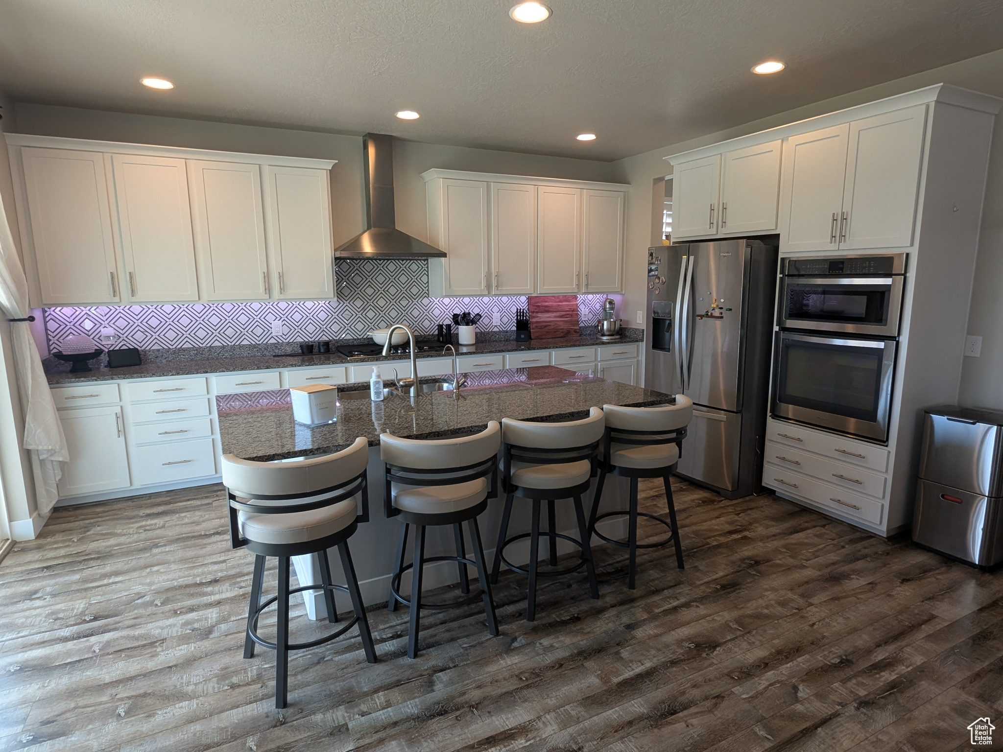 BELMONT - Residential