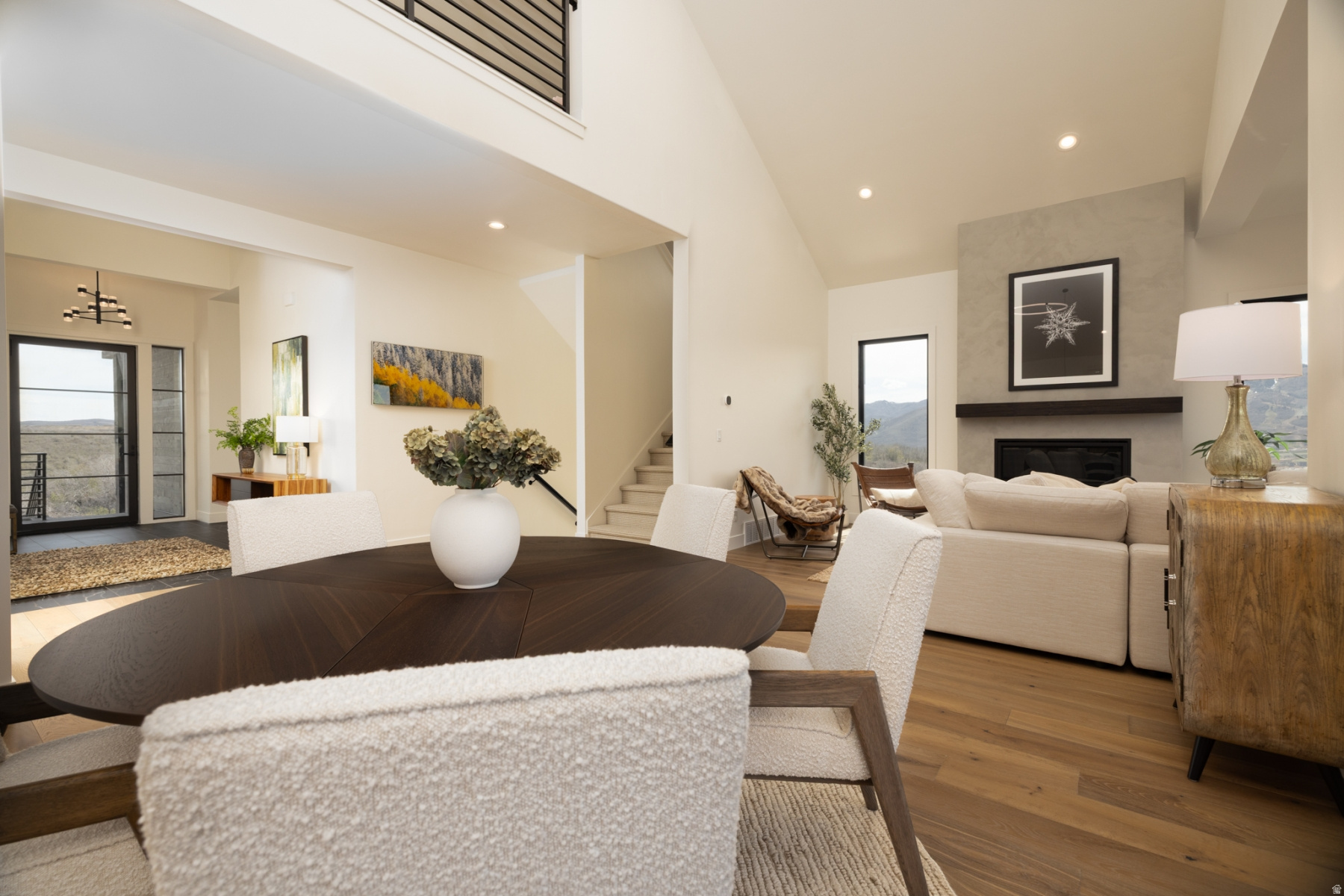 HIDEOUT CANYON - Residential