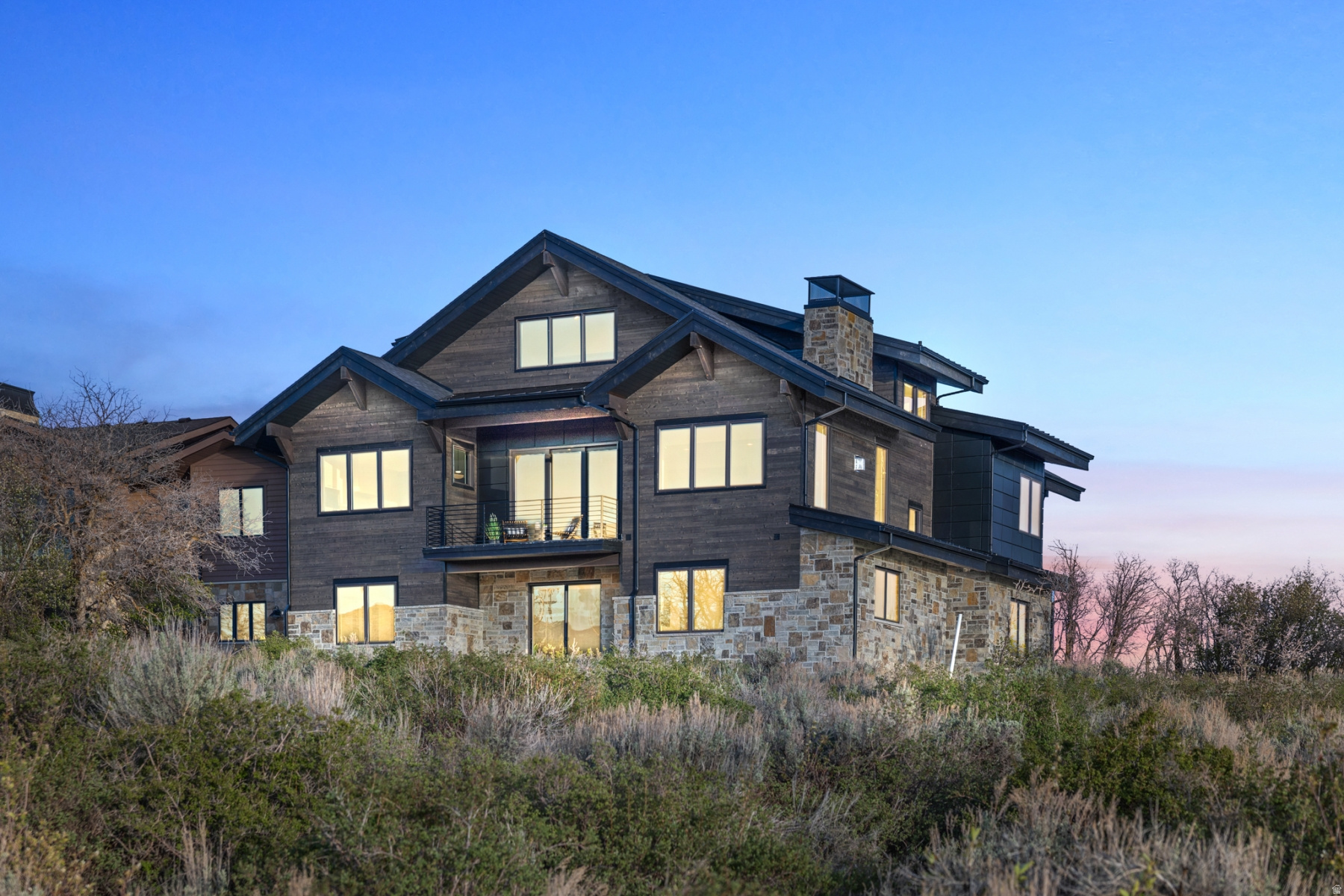 HIDEOUT CANYON - Residential