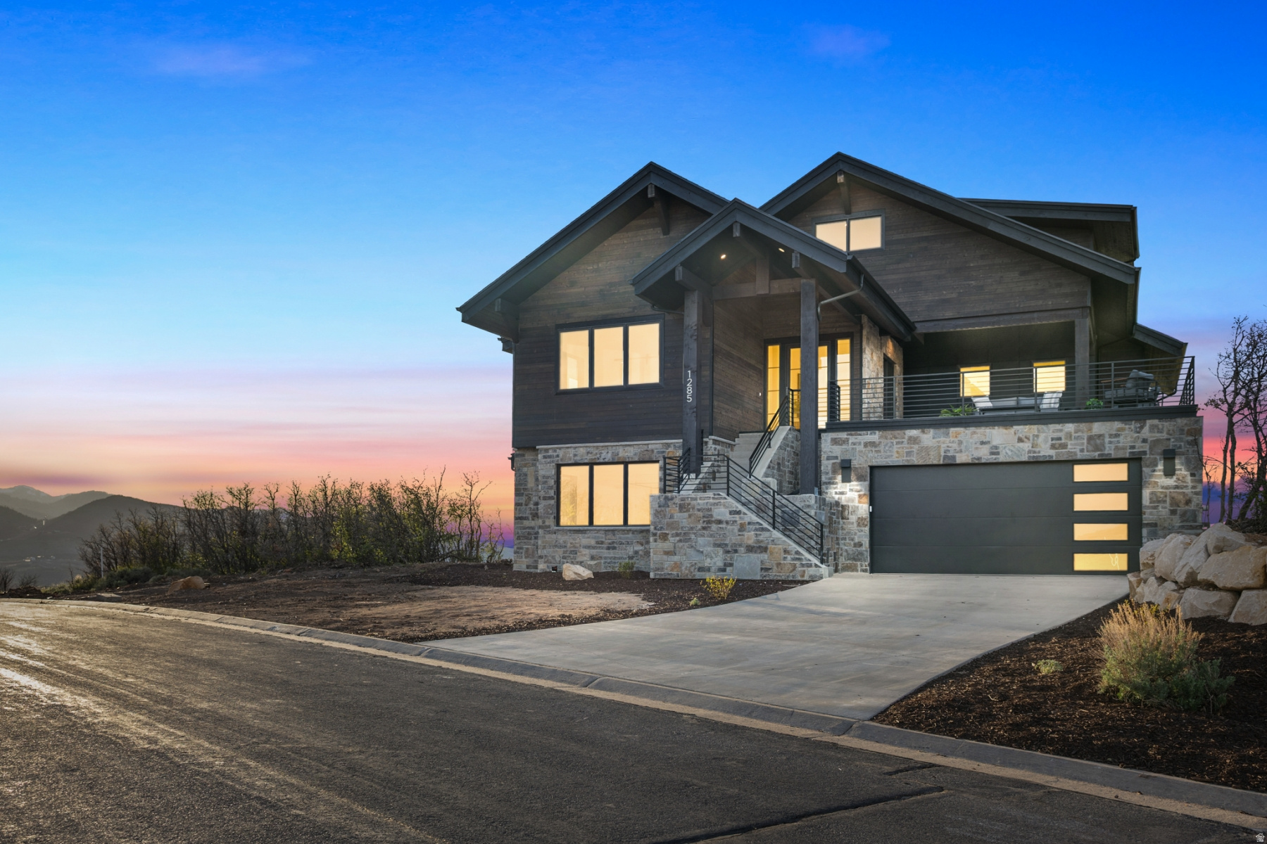 HIDEOUT CANYON - Residential