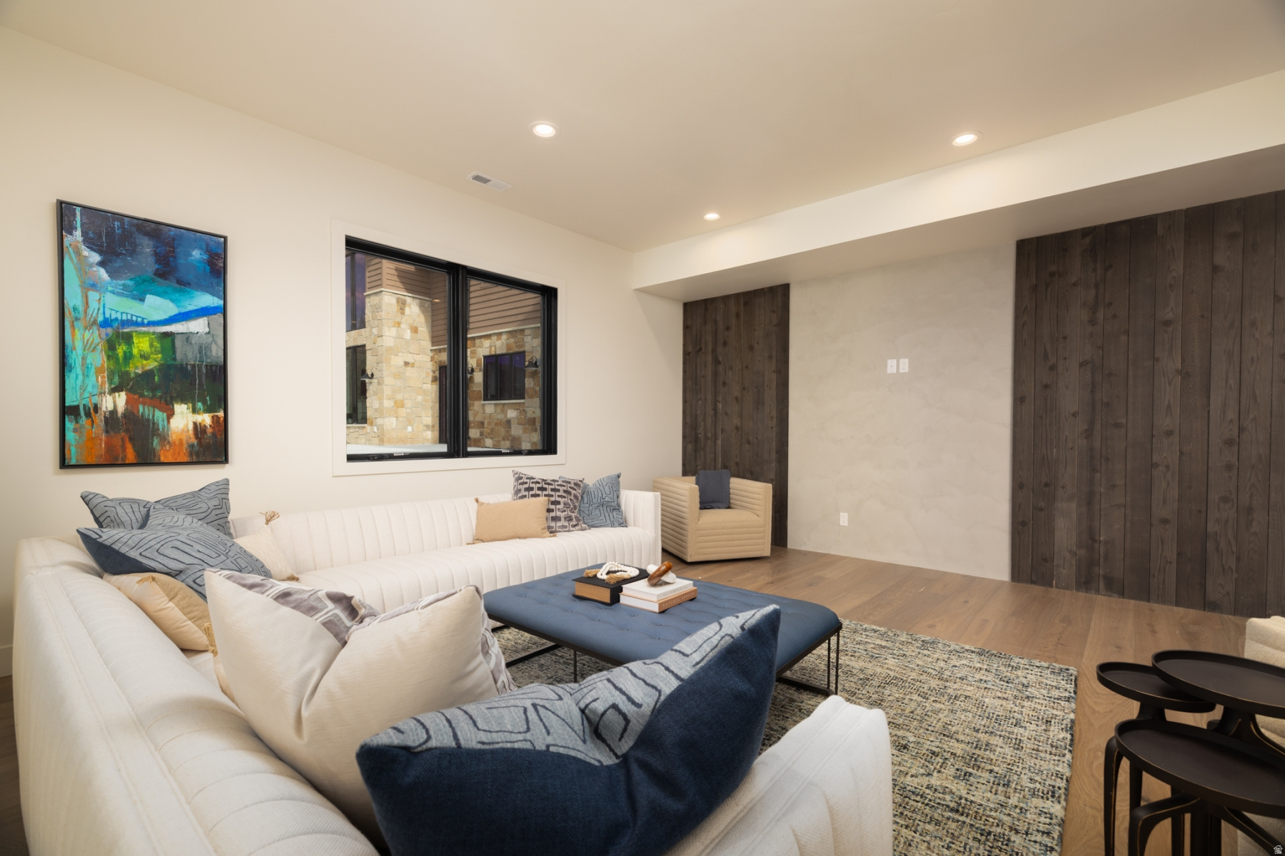 HIDEOUT CANYON - Residential