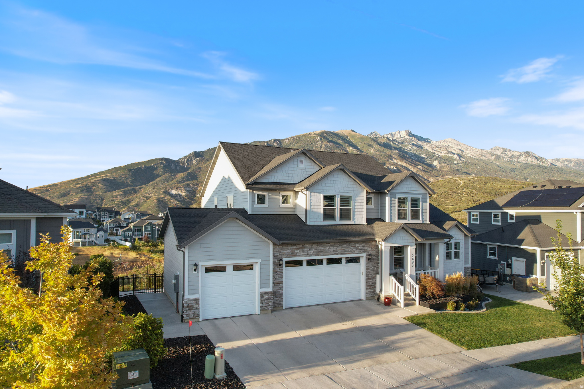 HIDDEN CANYON - Residential