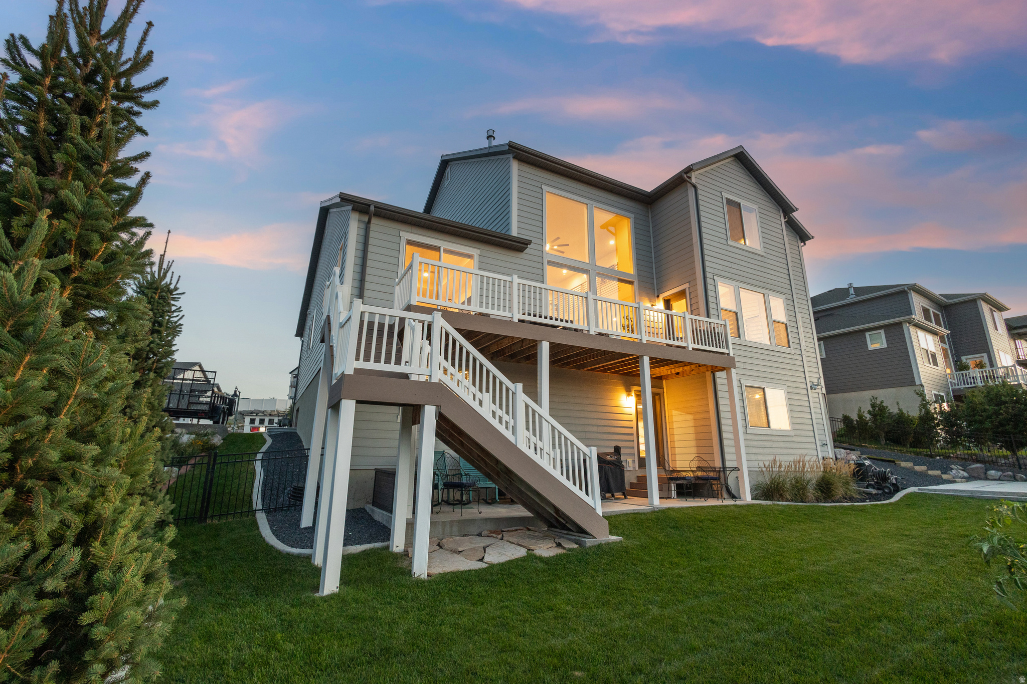 HIDDEN CANYON - Residential
