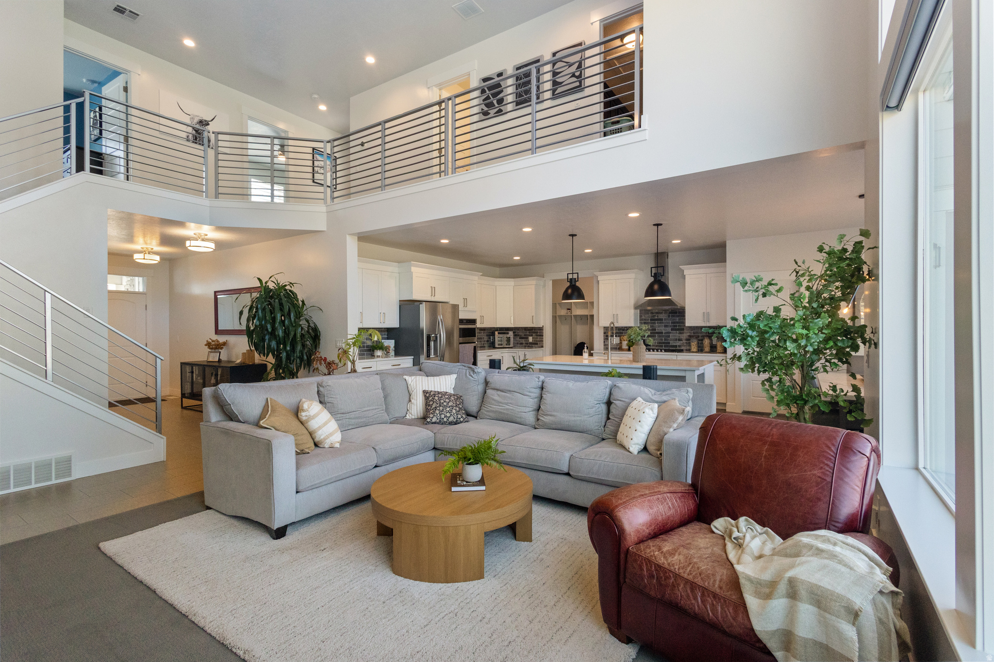 HIDDEN CANYON - Residential