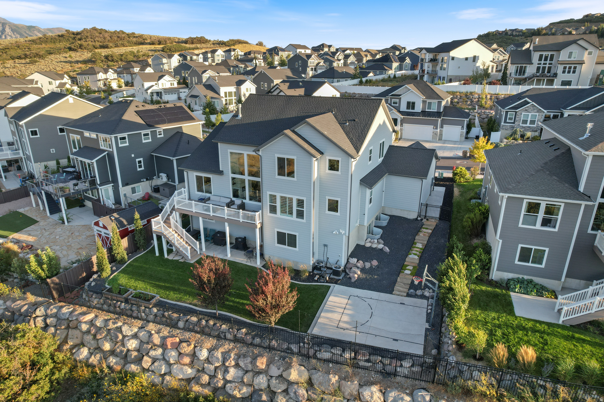 HIDDEN CANYON - Residential