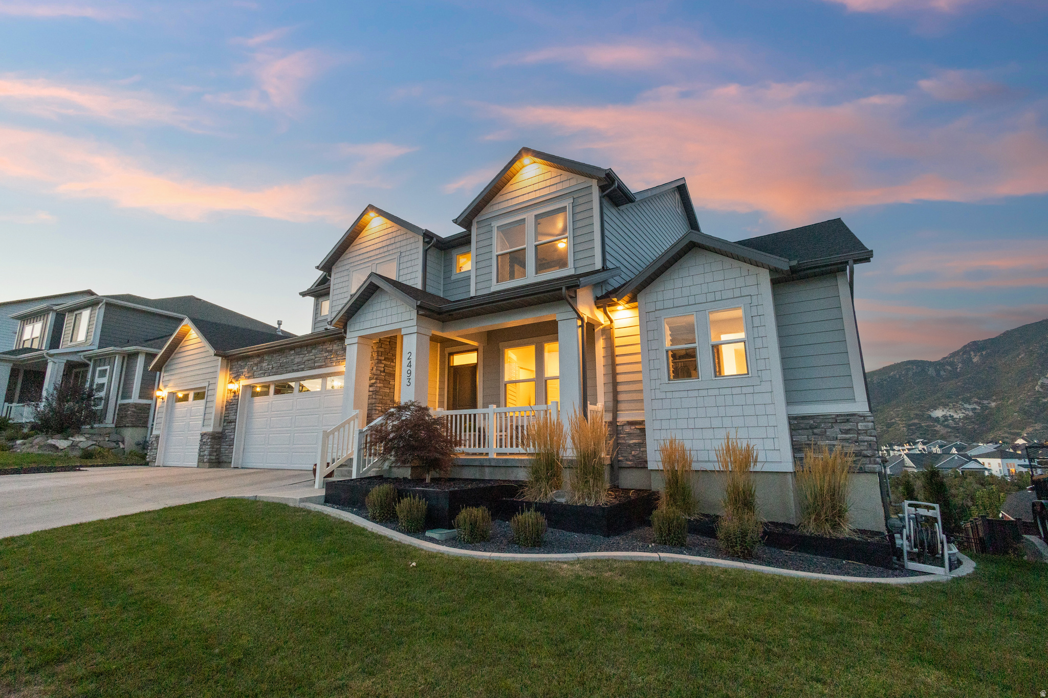 HIDDEN CANYON - Residential