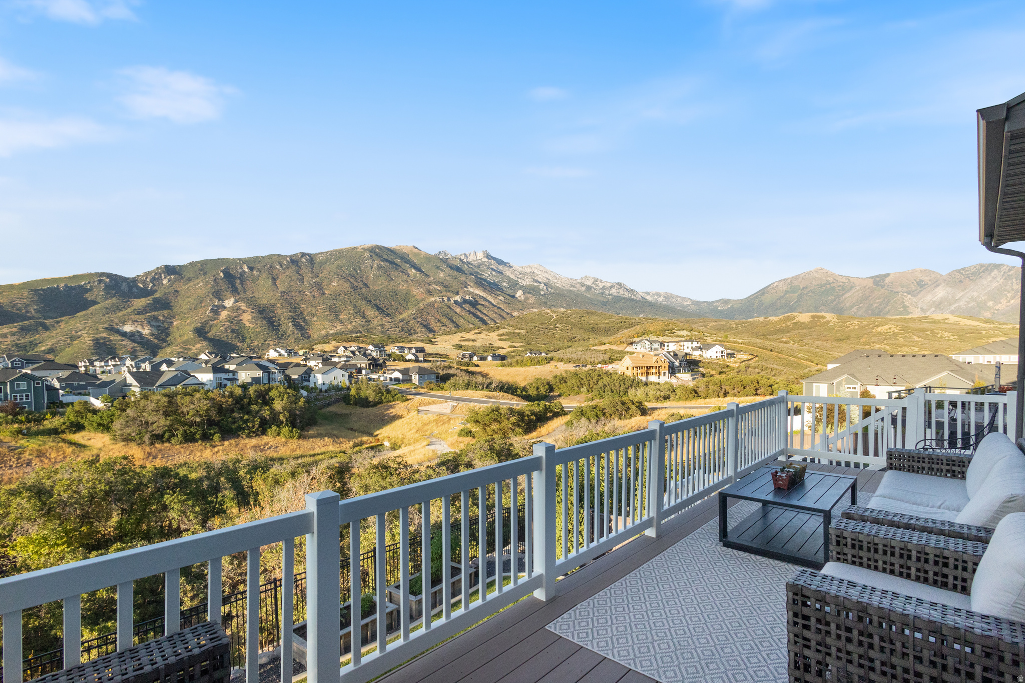 HIDDEN CANYON - Residential