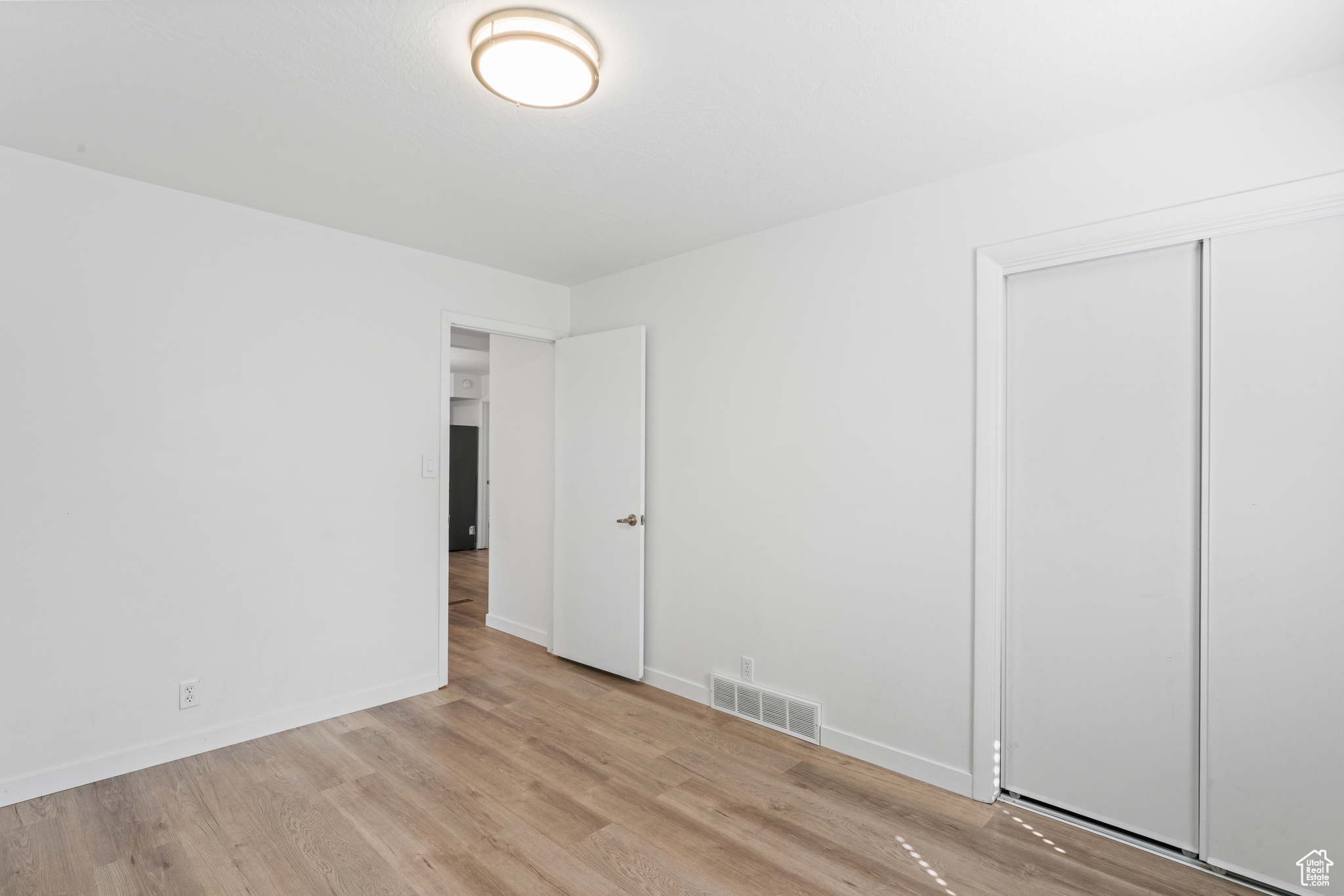 MOUNTAIN GREEN - Residential