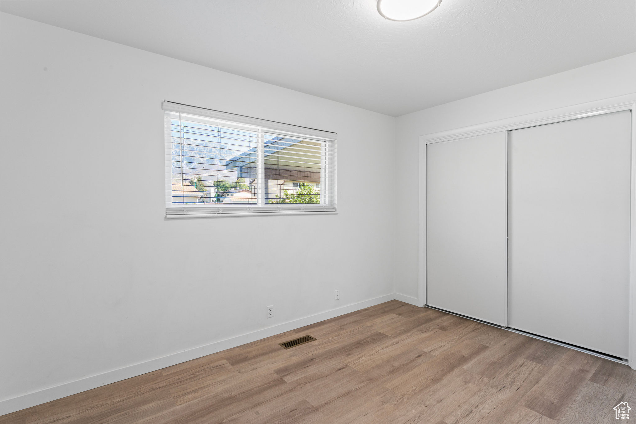 MOUNTAIN GREEN - Residential