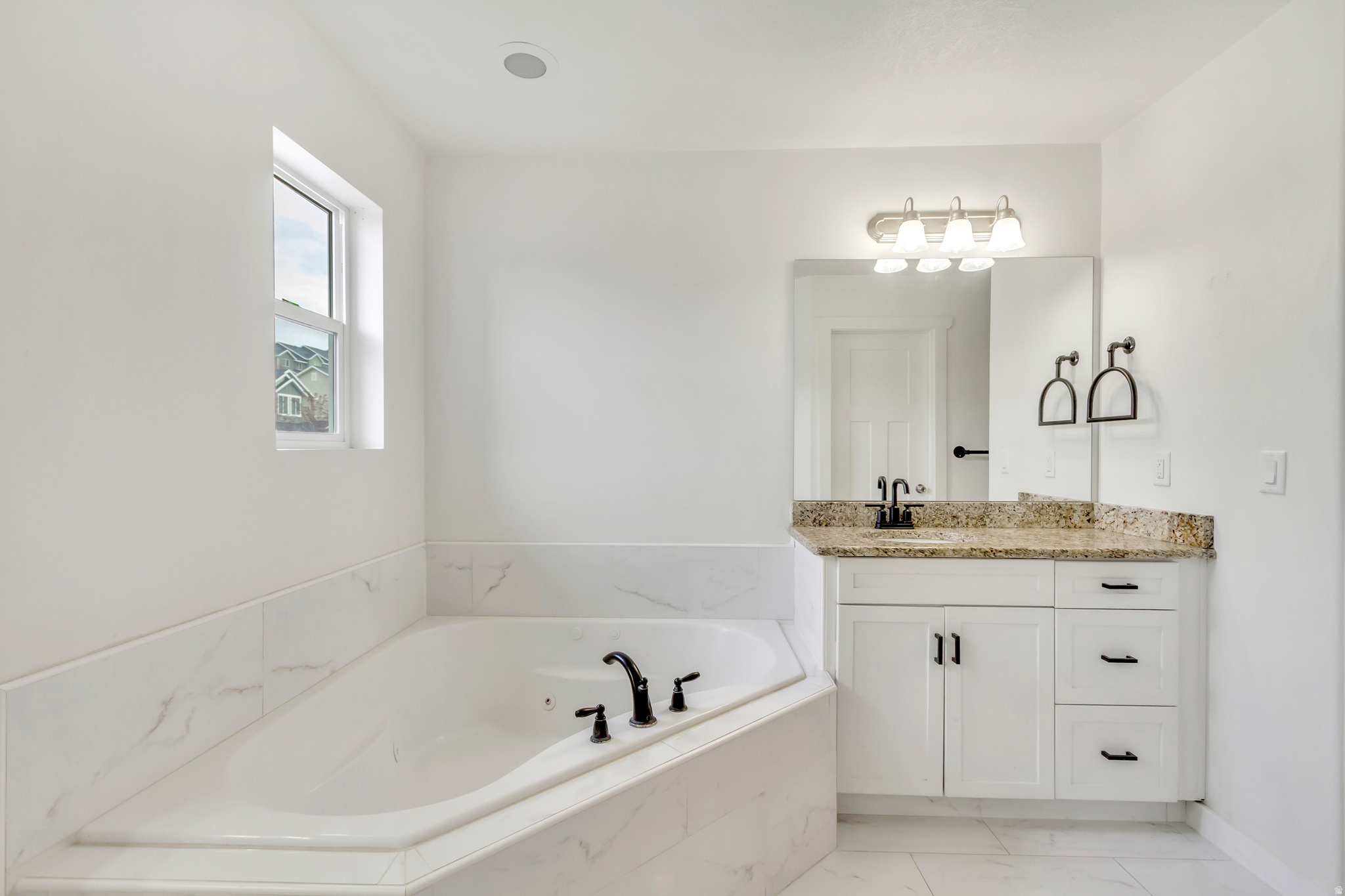 CRESTHAVEN VILLAGE T - Residential