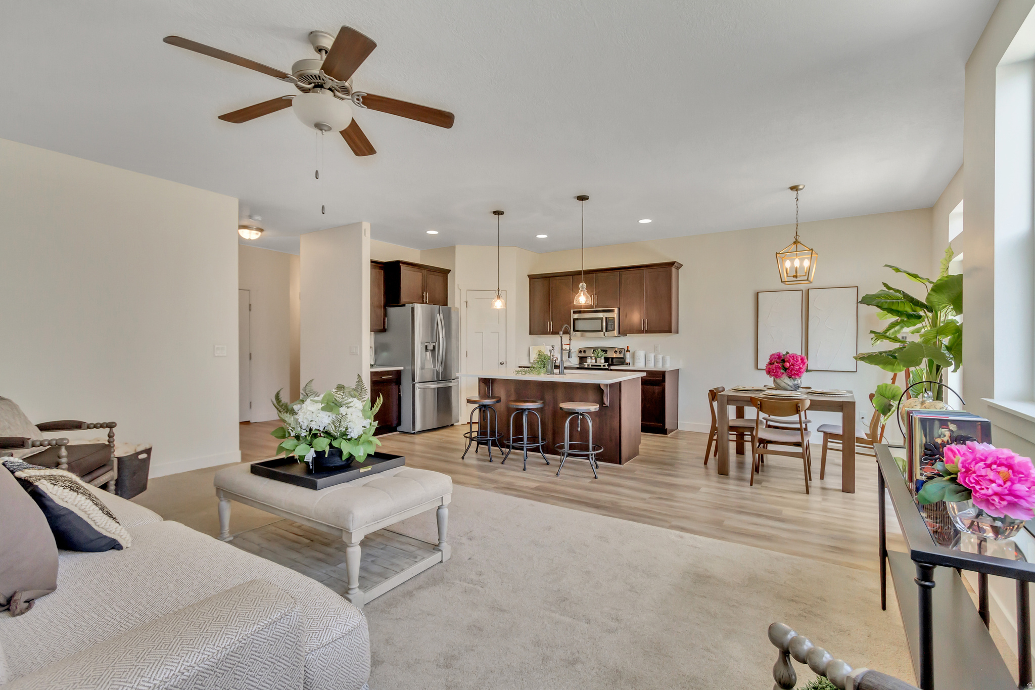 CRESTHAVEN VILLAGE T - Residential